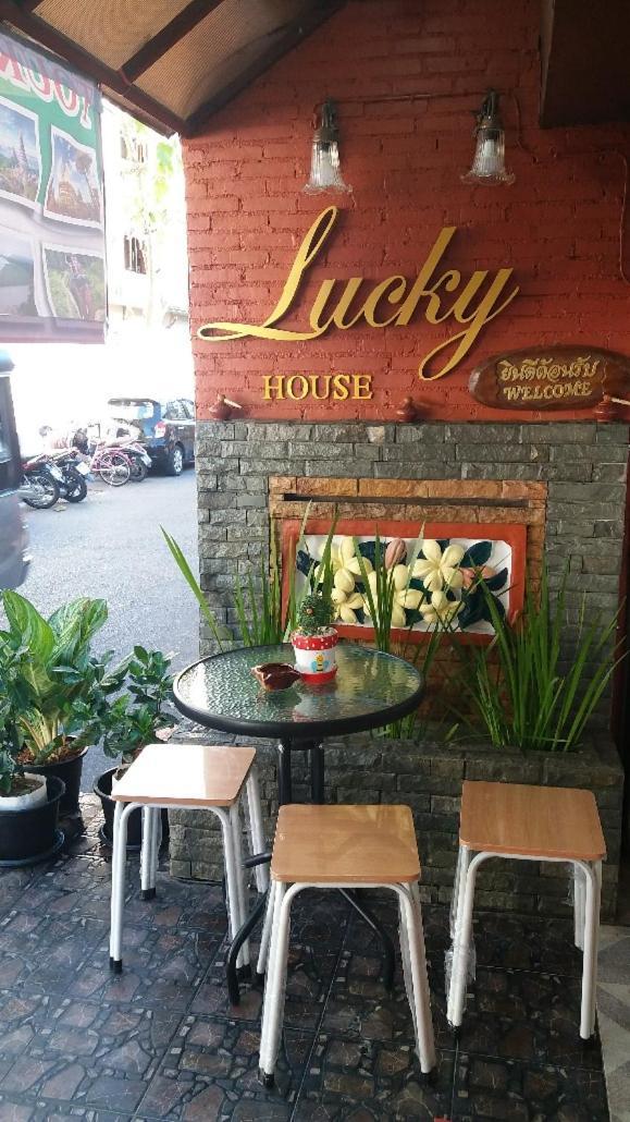 Lucky House Pansiyon Chiang Mai Dış mekan fotoğraf
